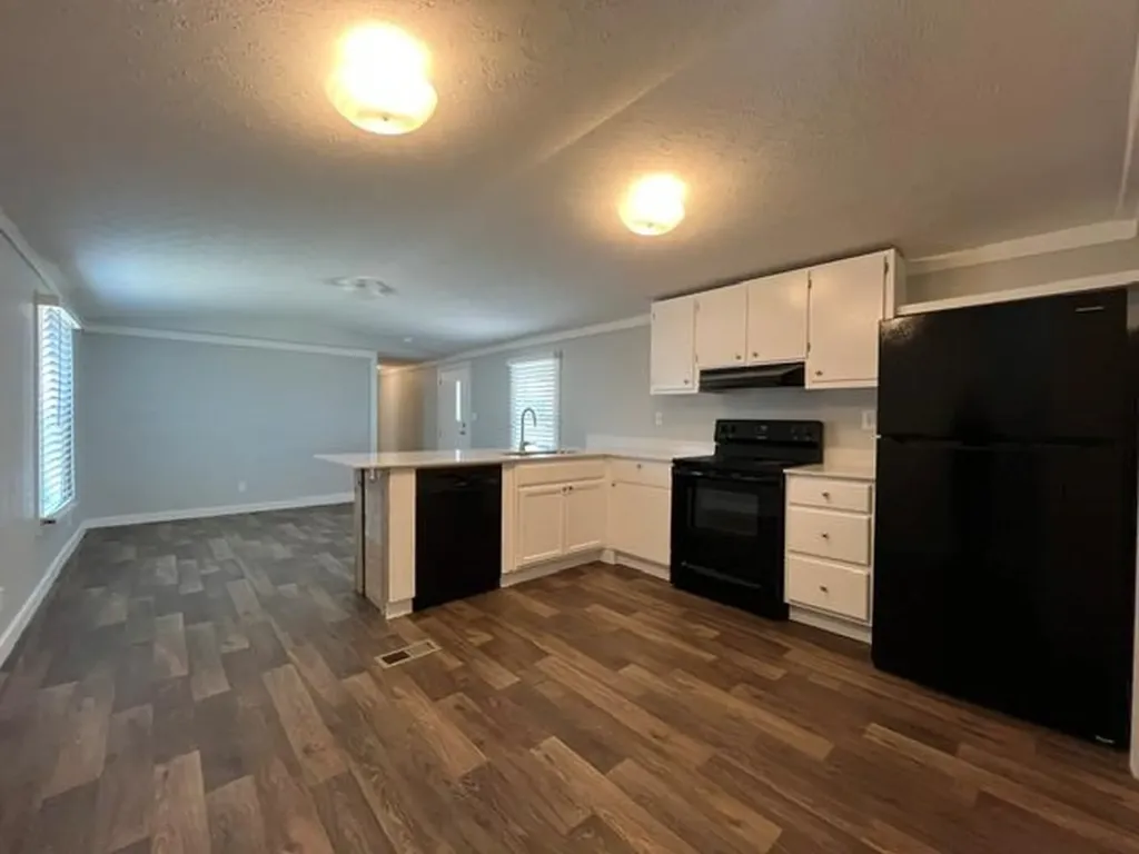 121 Sunflower Road Dale TX 78616