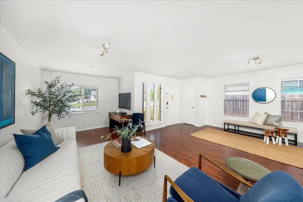 5108 Emerald Forest Drive Austin TX 78745