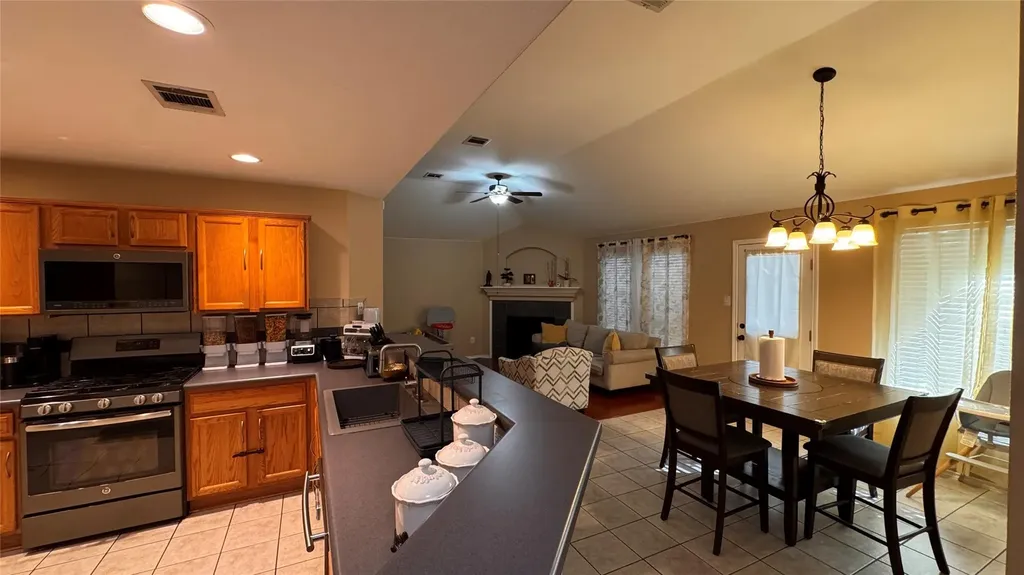 1536 Lorson Loop Round Rock TX 78665