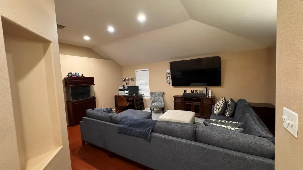 1536 Lorson Loop Round Rock TX 78665