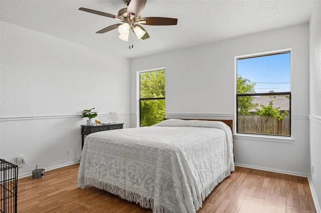 2702 Julie Cove Taylor TX 76574