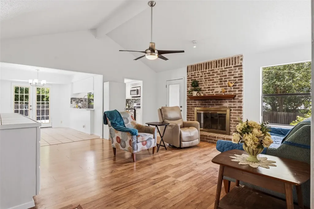 2702 Julie Cove Taylor TX 76574