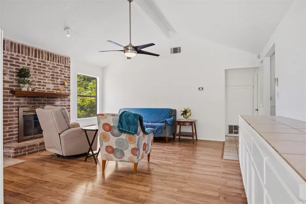 2702 Julie Cove Taylor TX 76574