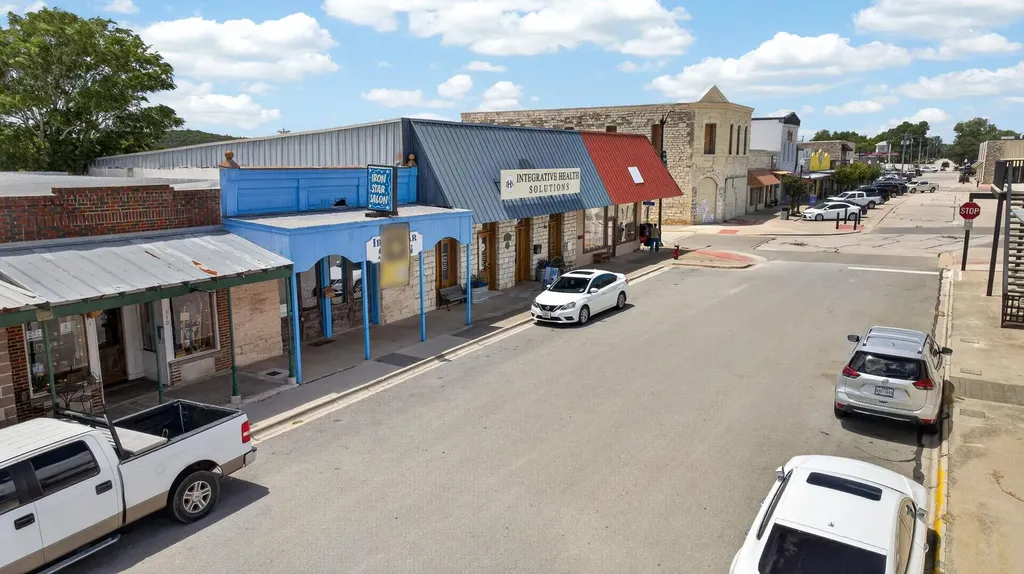 308 S Main Street Burnet TX 78611