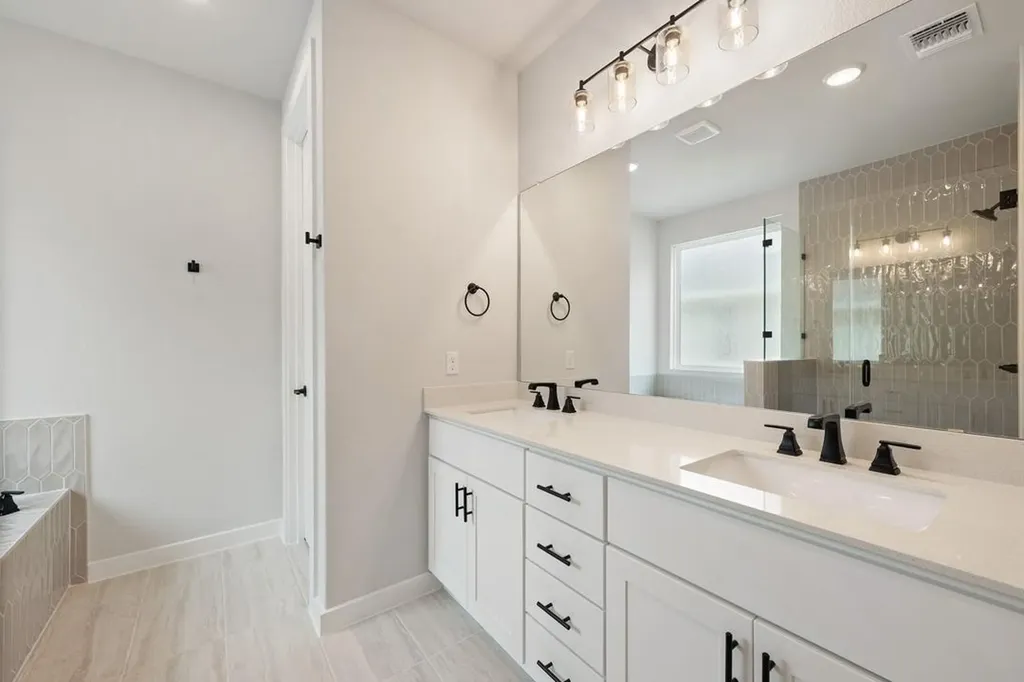 218 Grayson Elm Pass Dripping Springs TX 78620