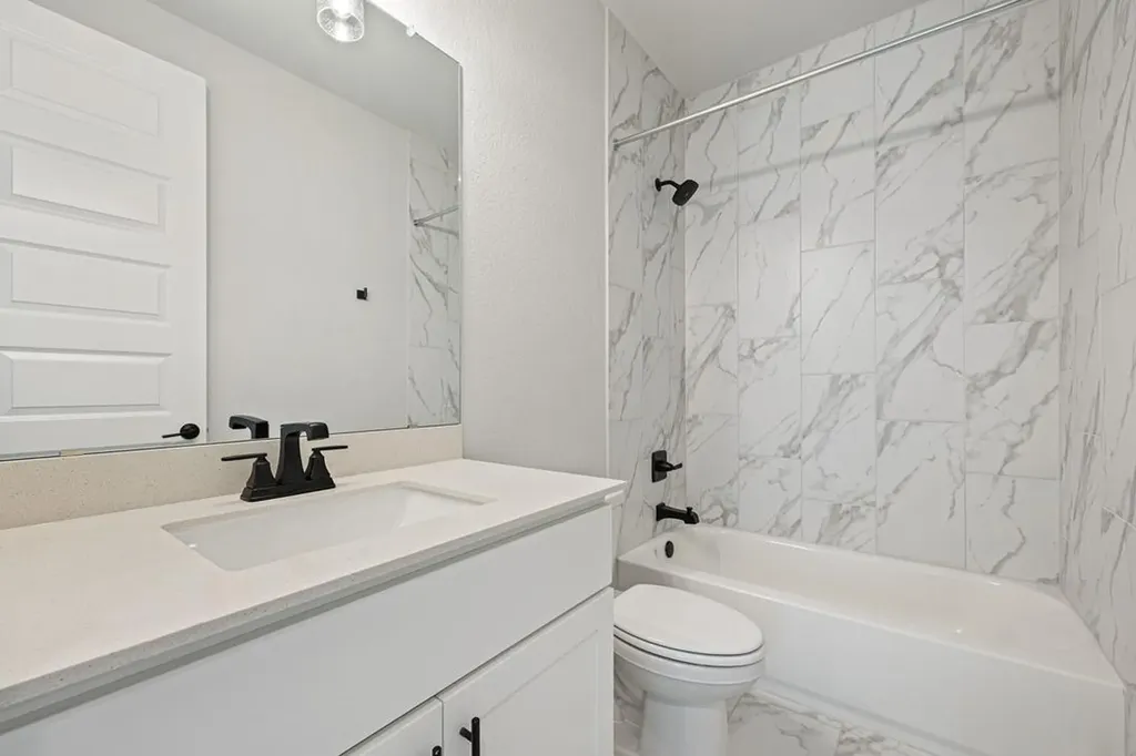 218 Grayson Elm Pass Dripping Springs TX 78620