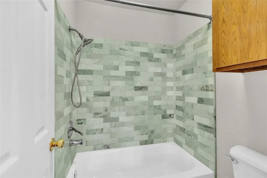 9613 Curlew Drive Austin TX 78748