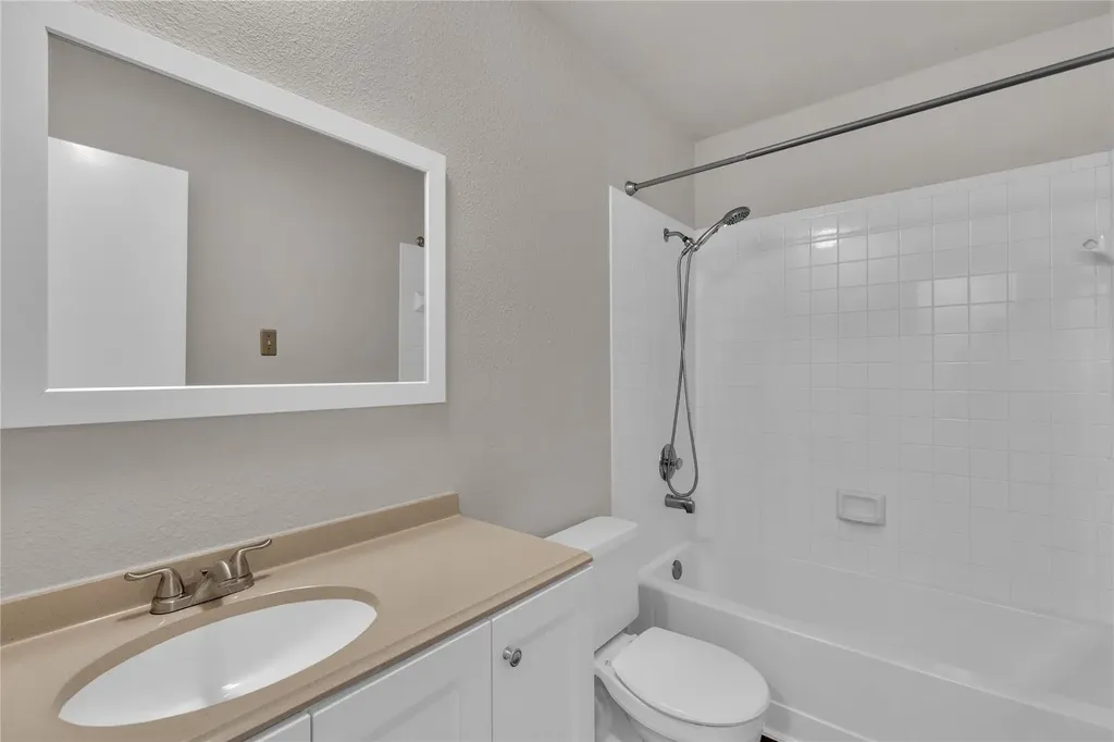 9613 Curlew Drive Austin TX 78748