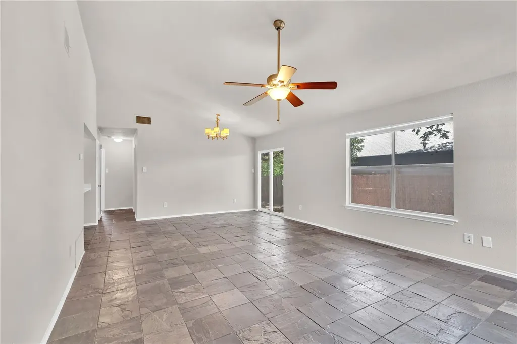 9613 Curlew Drive Austin TX 78748