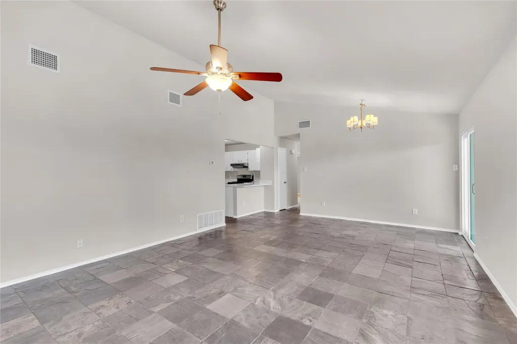 9613 Curlew Drive Austin TX 78748