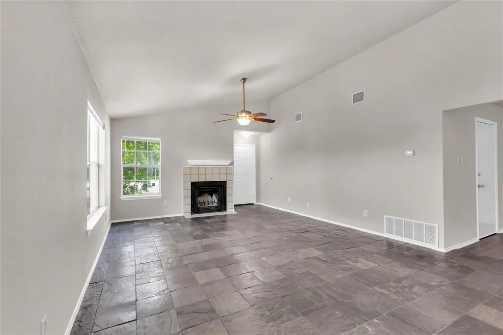 9613 Curlew Drive Austin TX 78748