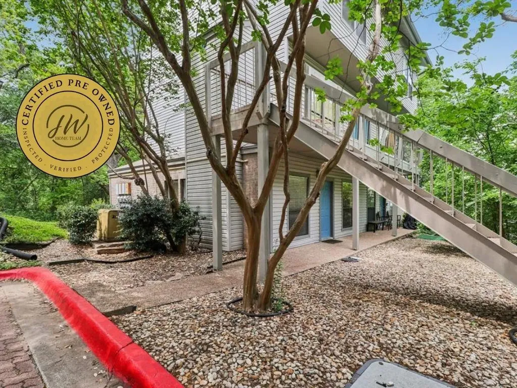 802 S 1st Street Austin TX 78704