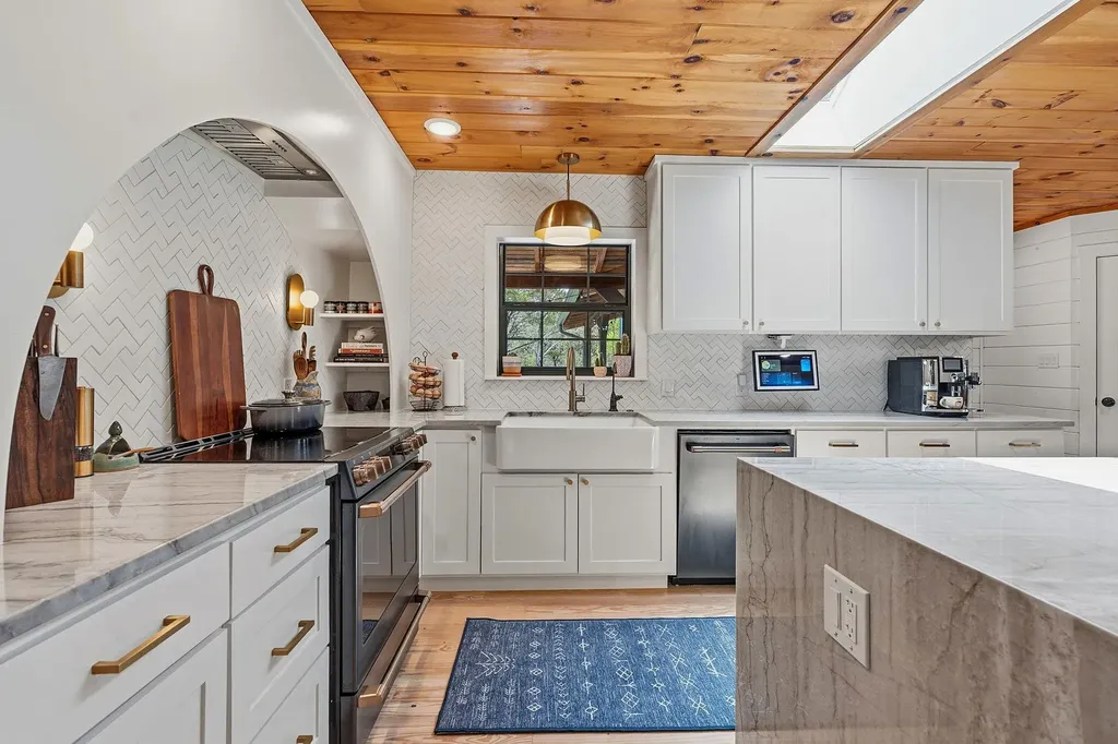 12411 Lone Mountain Pass Leander TX 78641