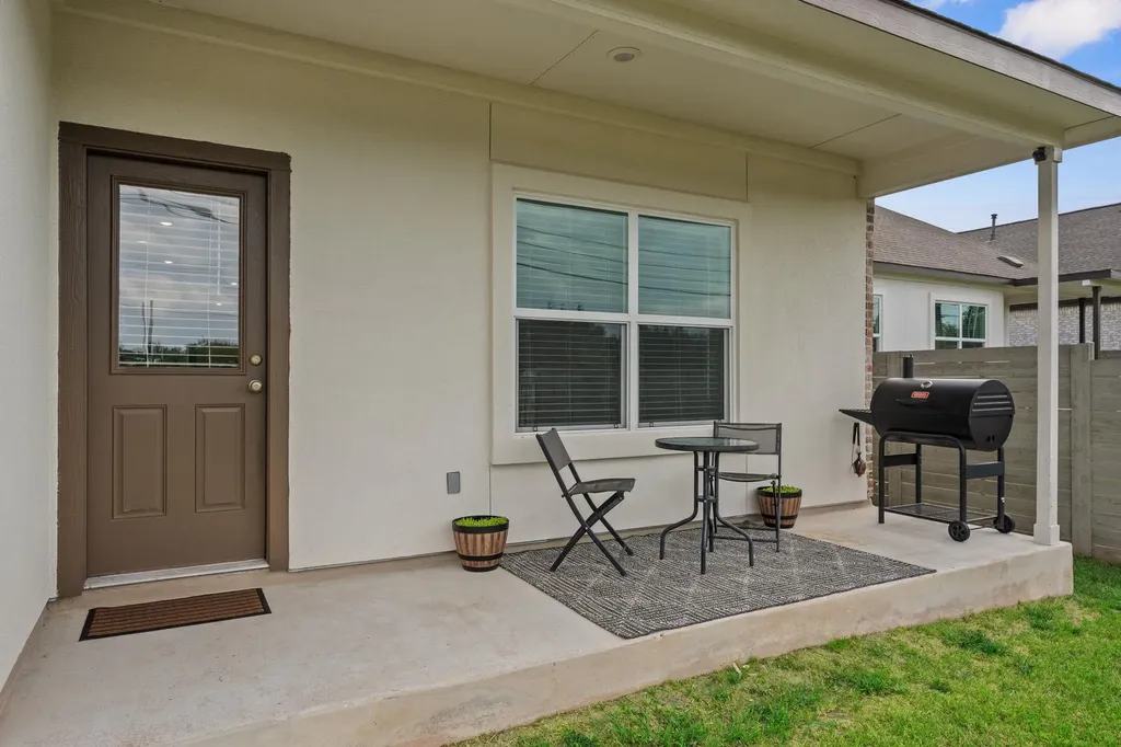 124 Flint Mountain Road Georgetown TX 78628