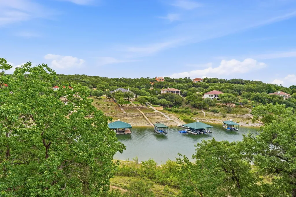 1101 Ivean Pearson Road Lago Vista TX 78645