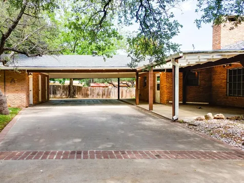1409 W North Avenue Lampasas TX 76550
