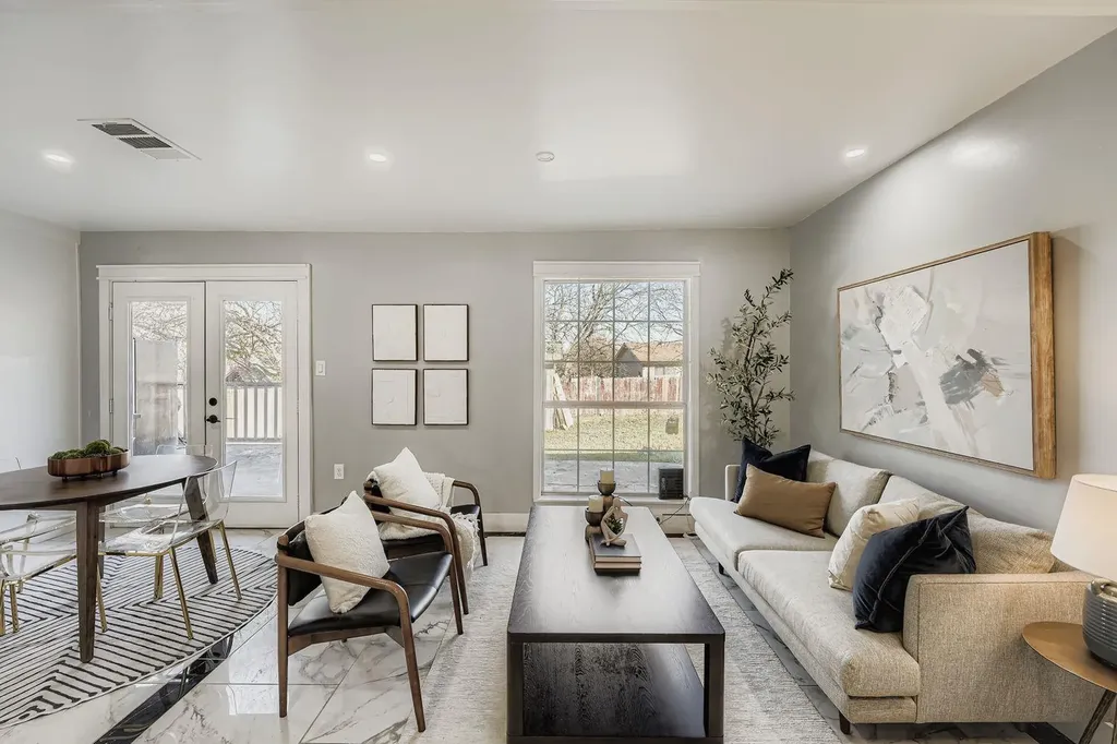 7004 E Meadow Bend Drive Austin TX 78724