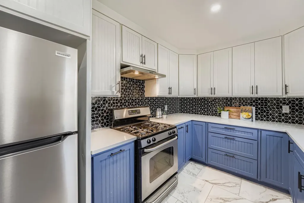 7004 E Meadow Bend Drive Austin TX 78724