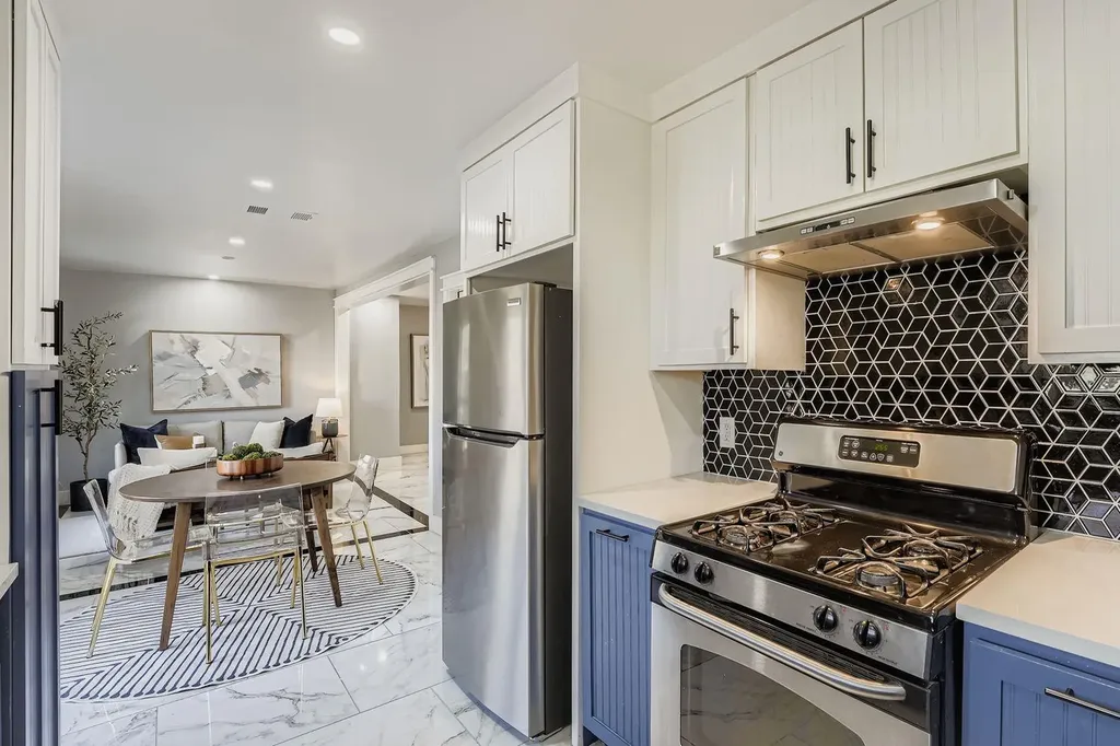 7004 E Meadow Bend Drive Austin TX 78724