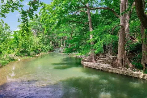 1220 Sleepy Hollow Ln Lane New Braunfels TX 78130