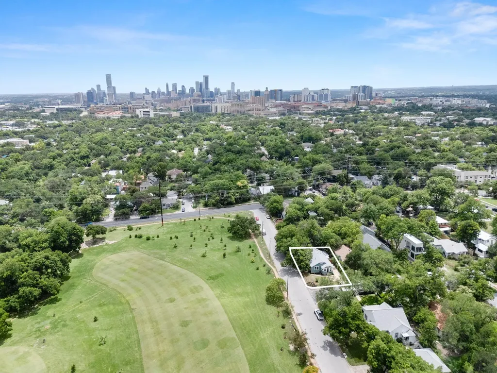 517 E 38th 1/2 Street Austin TX 78751