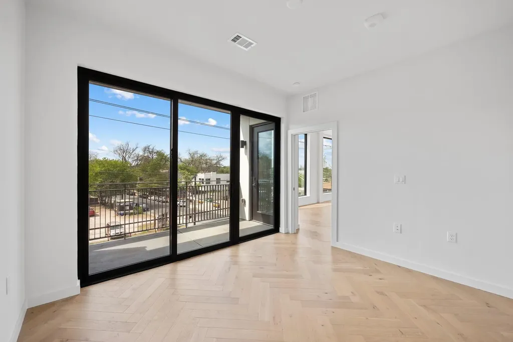 2209 S 1st Street Austin TX 78704