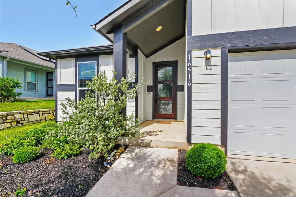 16516 Glimmering Road Manor TX 78653
