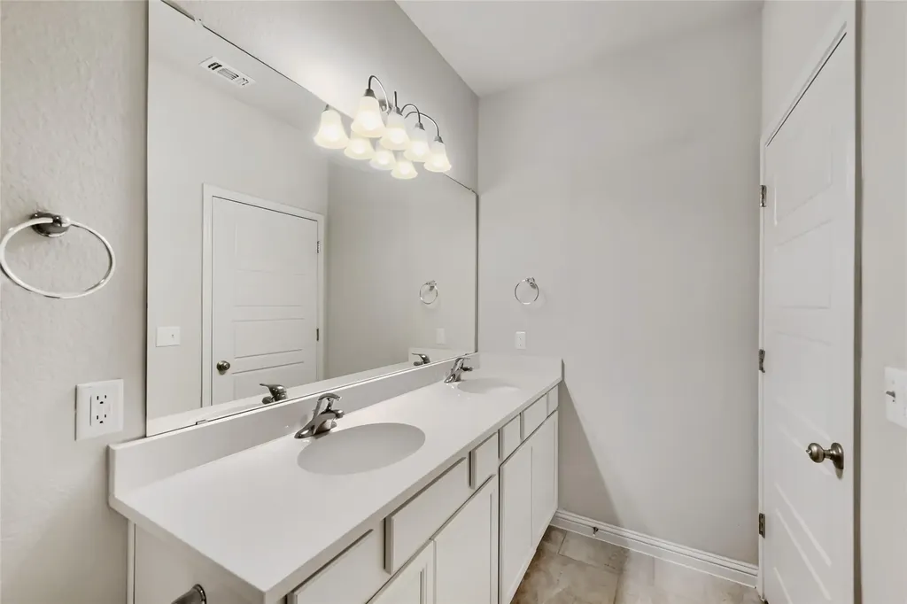 16516 Glimmering Road Manor TX 78653