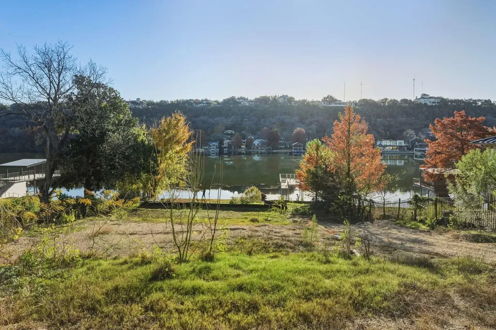 3607 Robbins Road Austin TX 78730