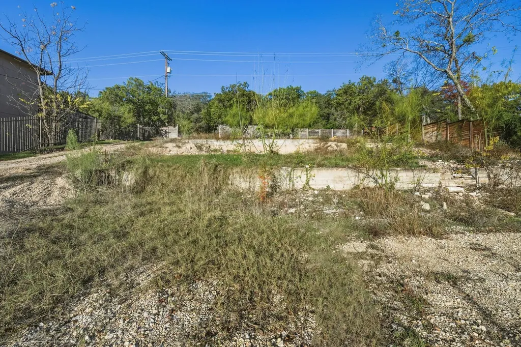 3607 Robbins Road Austin TX 78730