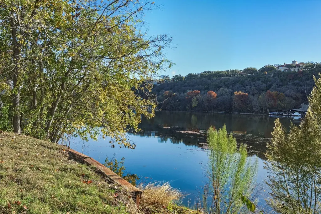 3607 Robbins Road Austin TX 78730