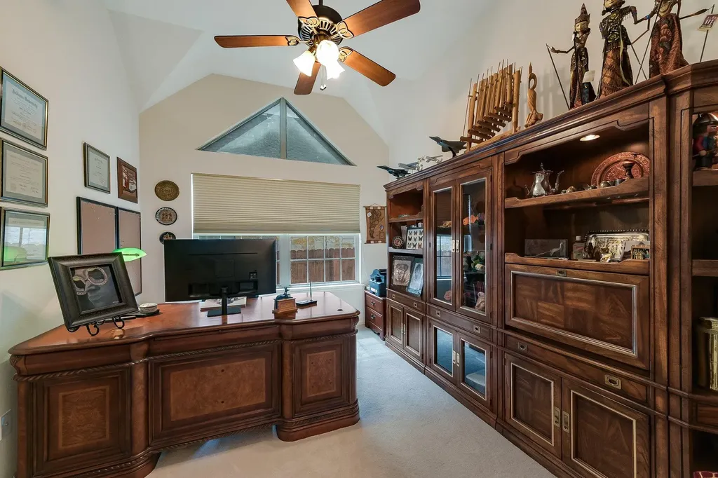 1827 Tall Chief Leander TX 78641