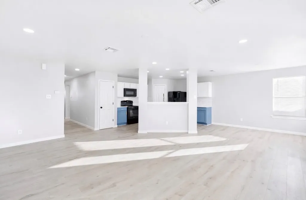 313 Drystone Trail Liberty Hill TX 78642