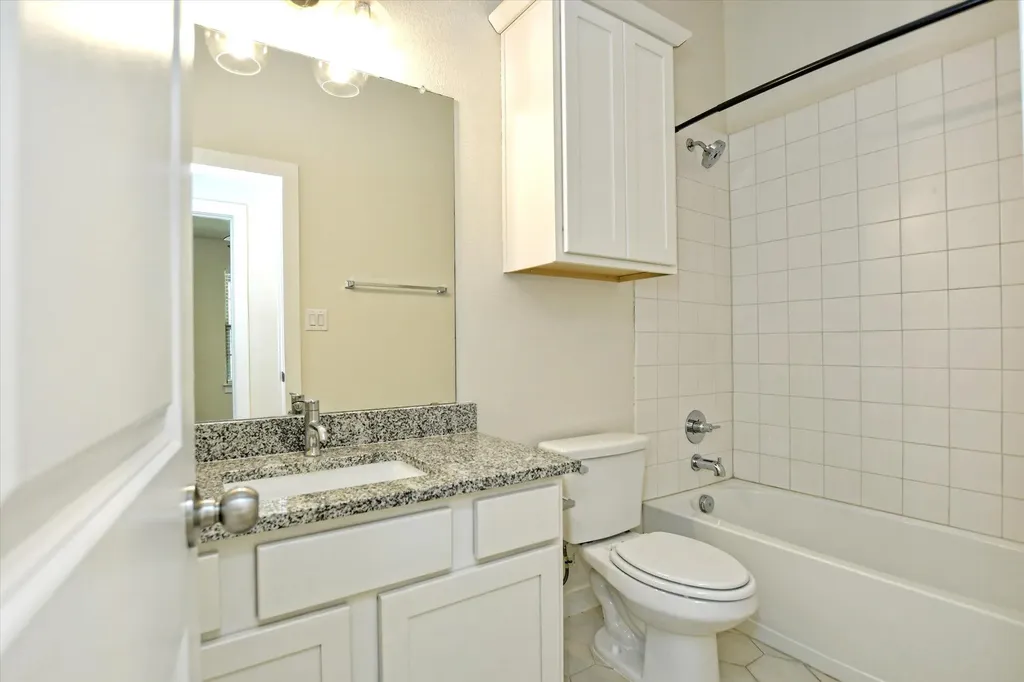 10620 W Lakeview Drive Jonestown TX 78645