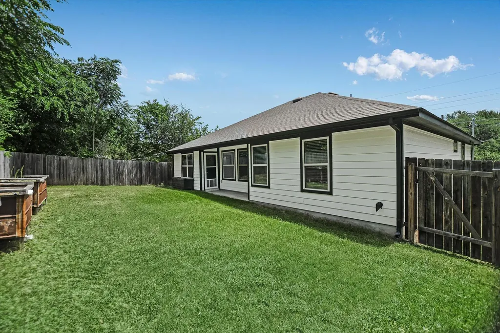10620 W Lakeview Drive Jonestown TX 78645