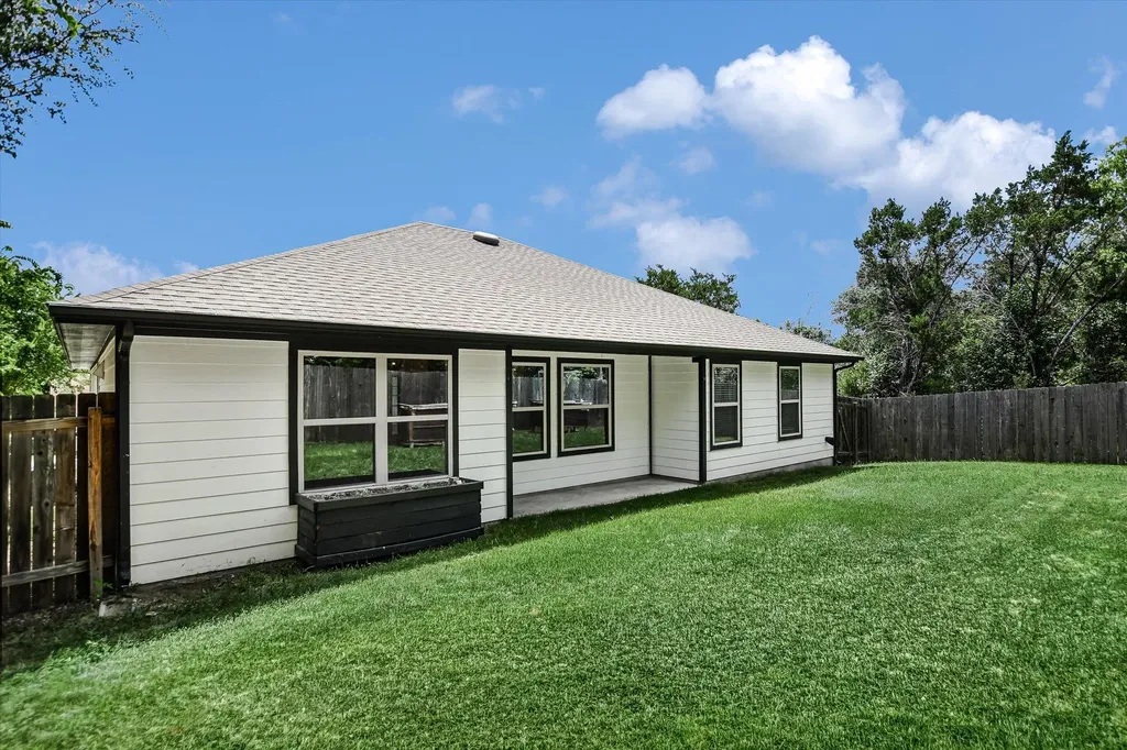 10620 W Lakeview Drive Jonestown TX 78645