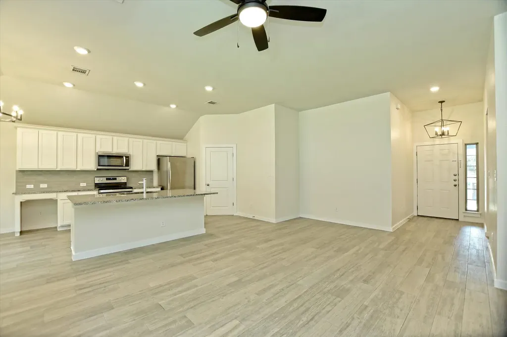 10620 W Lakeview Drive Jonestown TX 78645