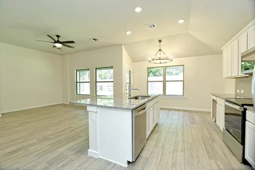 10620 W Lakeview Drive Jonestown TX 78645