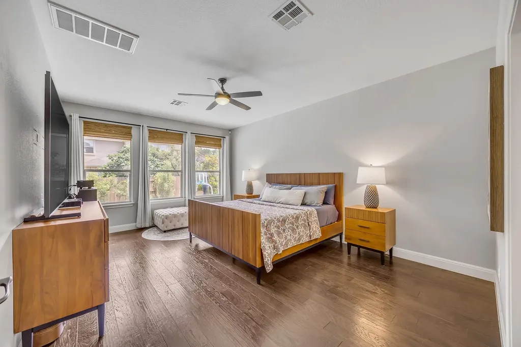 2421 Turtle Mountain Bend Austin TX 78748