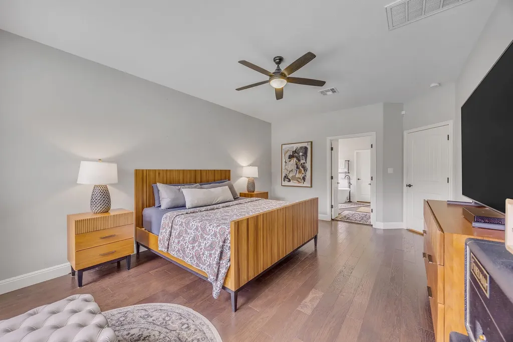 2421 Turtle Mountain Bend Austin TX 78748
