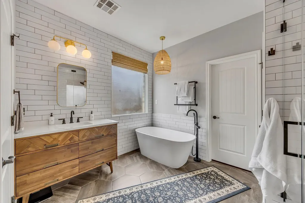 2421 Turtle Mountain Bend Austin TX 78748