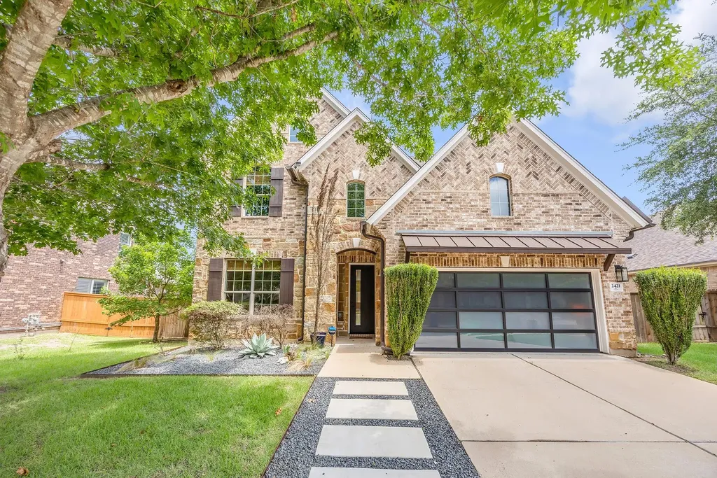 2421 Turtle Mountain Bend Austin TX 78748