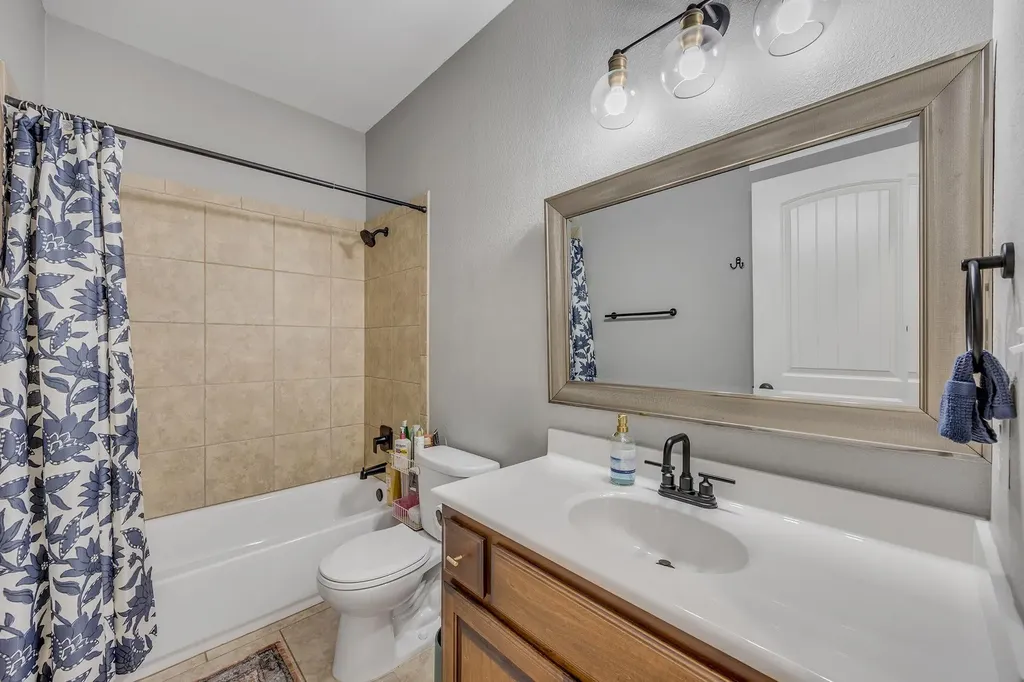 2421 Turtle Mountain Bend Austin TX 78748