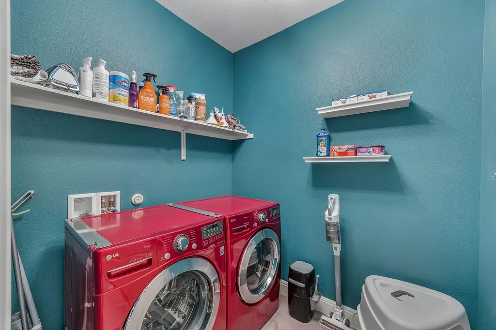 2421 Turtle Mountain Bend Austin TX 78748