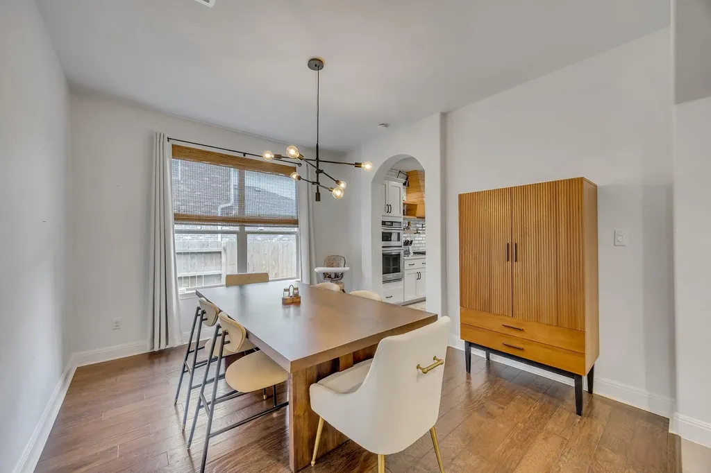 2421 Turtle Mountain Bend Austin TX 78748
