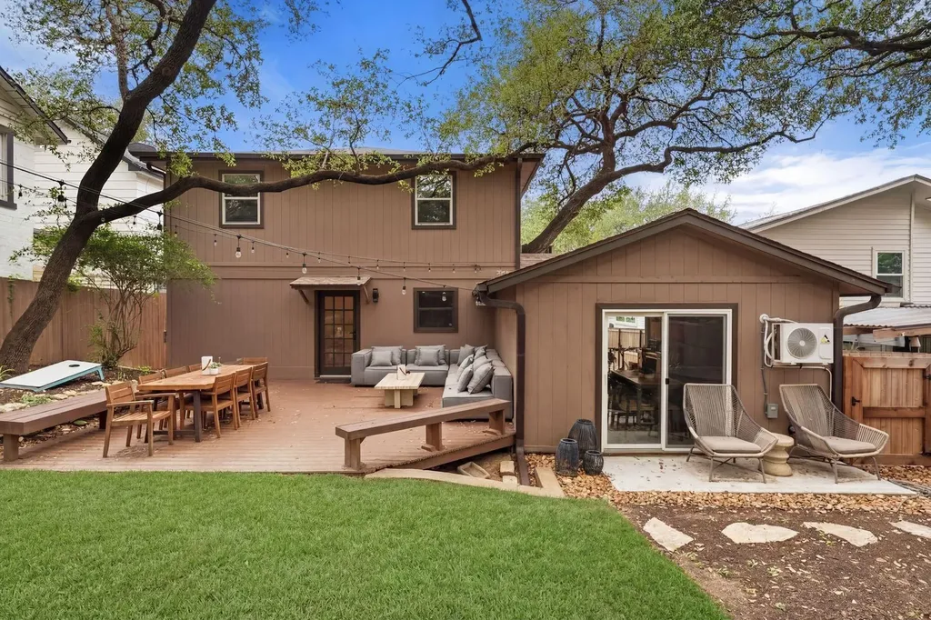 1106 Mission Ridge Austin TX 78704