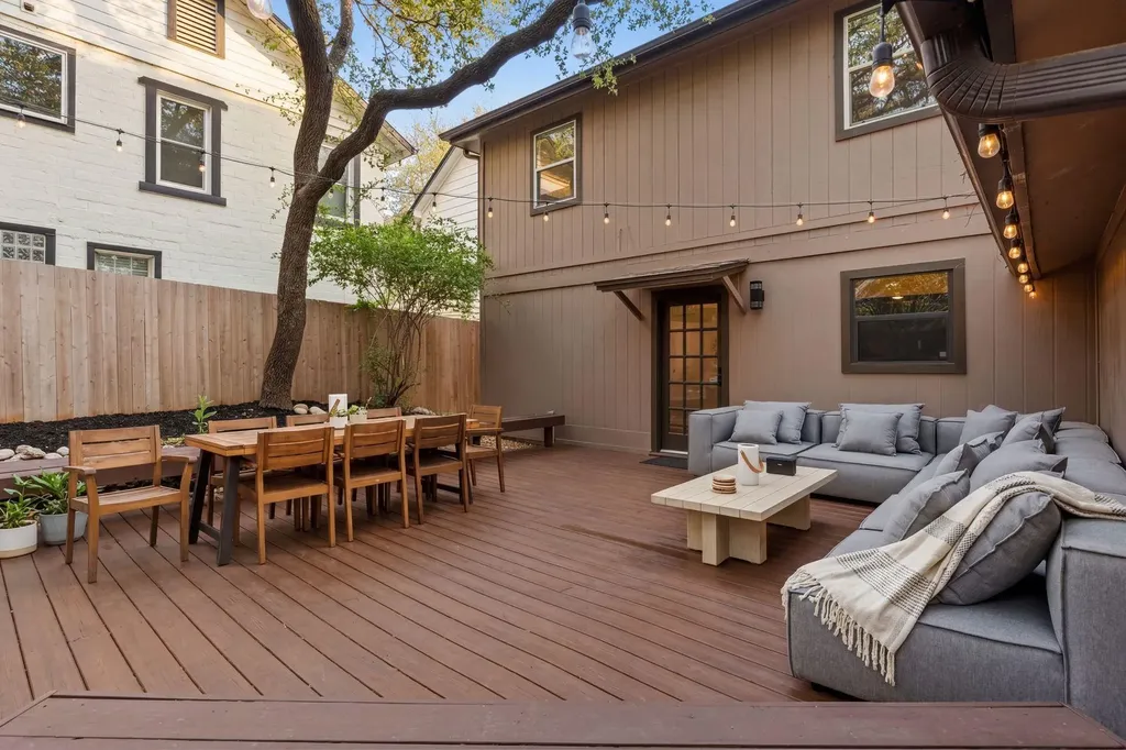 1106 Mission Ridge Austin TX 78704
