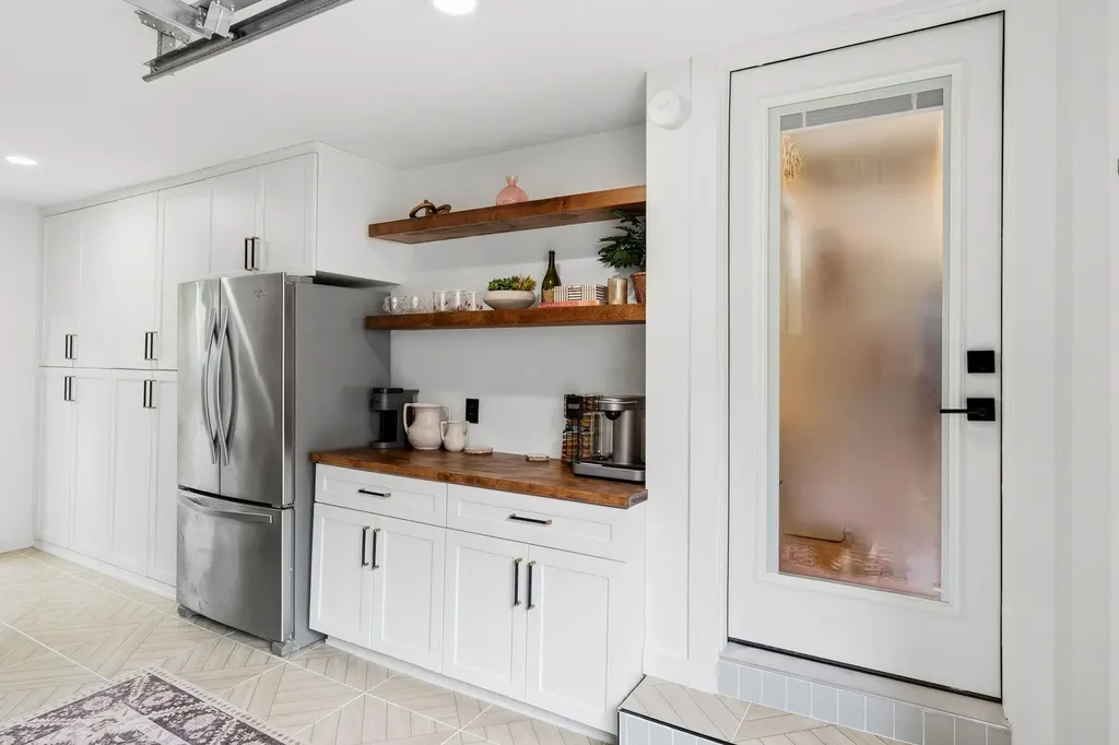 1106 Mission Ridge Austin TX 78704