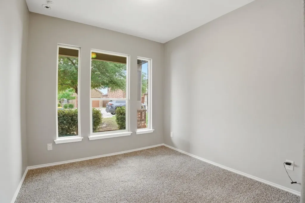 670 Landon Samuel Loop Pflugerville TX 78660