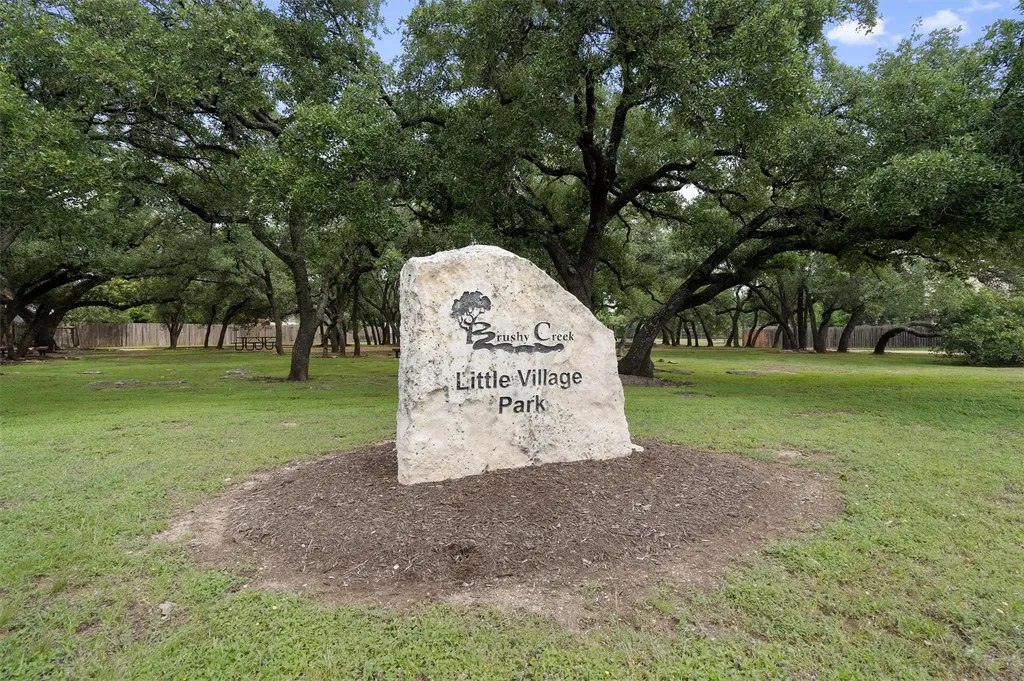 16811 Village Oak Loop Austin TX 78717